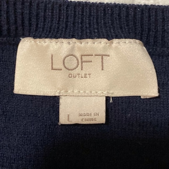 LOFT Outlet Navy Blue Sweater Tee with Summer Vibes Stitching | Size L - Picture 4 of 6